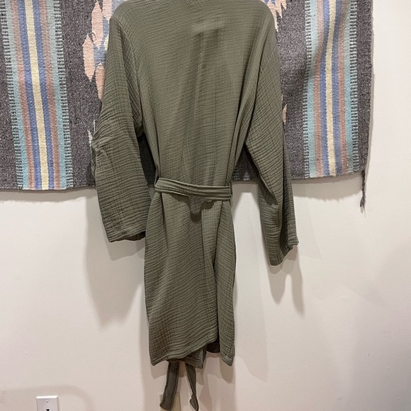 FIRM $ NWOT Parachute Cloud Cotton Gauze Robe Moss - Picture 5 of 8